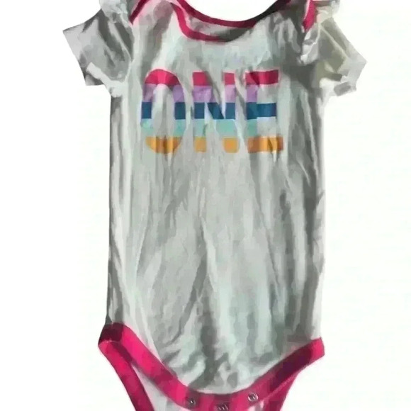 5 piece onesie bundle with FREE OLD NAVY HOODIE - Picture 3 of 14